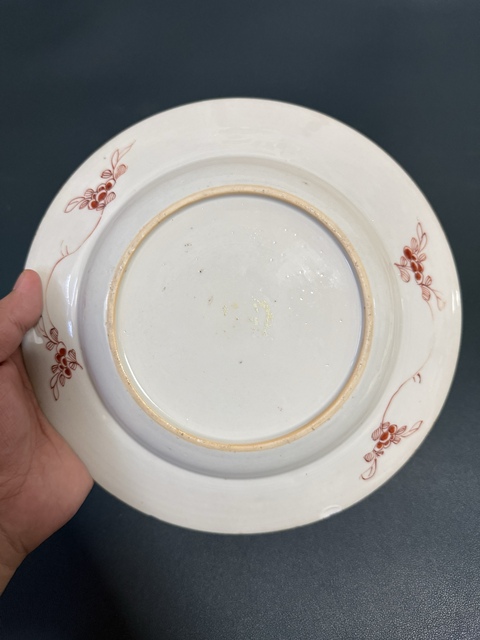 古玩陶瓷花卉紋粉彩盤真品鑒賞圖