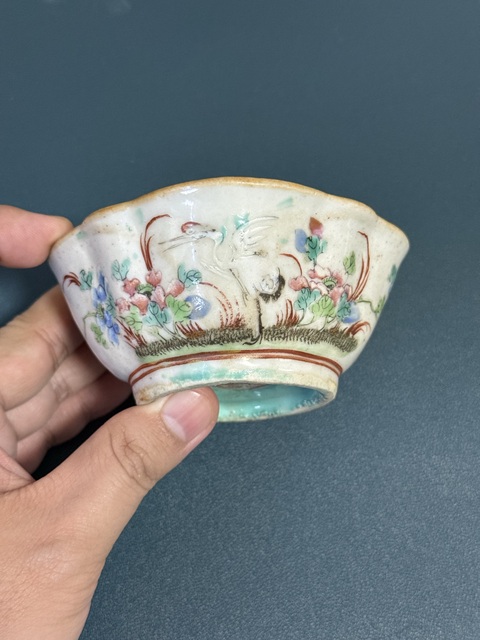 古玩陶瓷花鳥紋粉彩小碗真品鑒賞圖