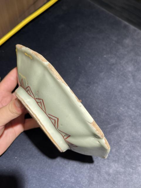 古玩陶瓷魚藻紋五彩盤真品鑒賞圖