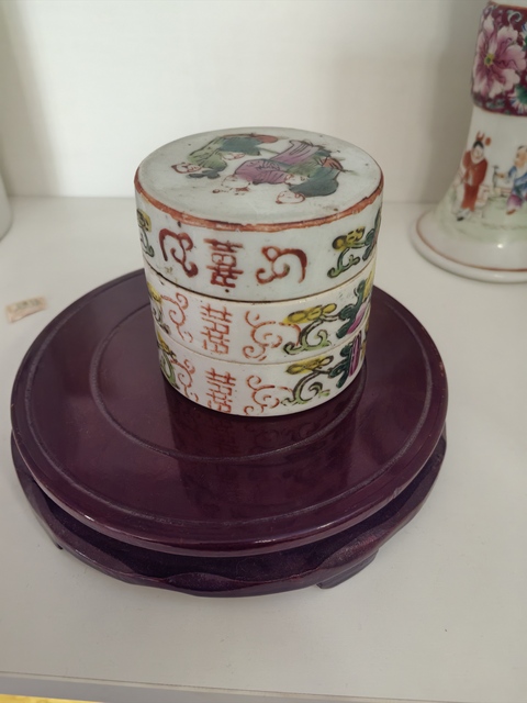 古玩陶瓷粉彩五子奪魁節盒真品鑒賞圖