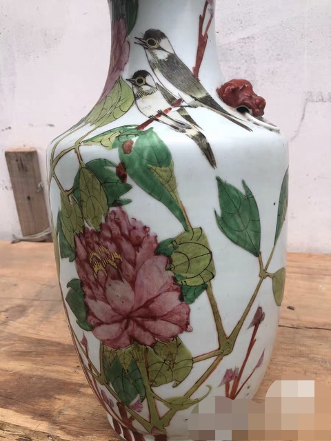 古玩陶瓷粉彩花鳥紋撇口瓶真品鑒賞圖