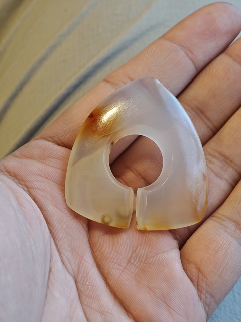 古玩玉器瑪瑙玦型件真品鑒賞圖