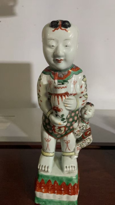 古玩陶瓷五彩人物瓷像真品鑒賞圖