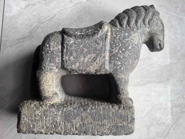 古玩雜項石雕馬真品鑒賞圖