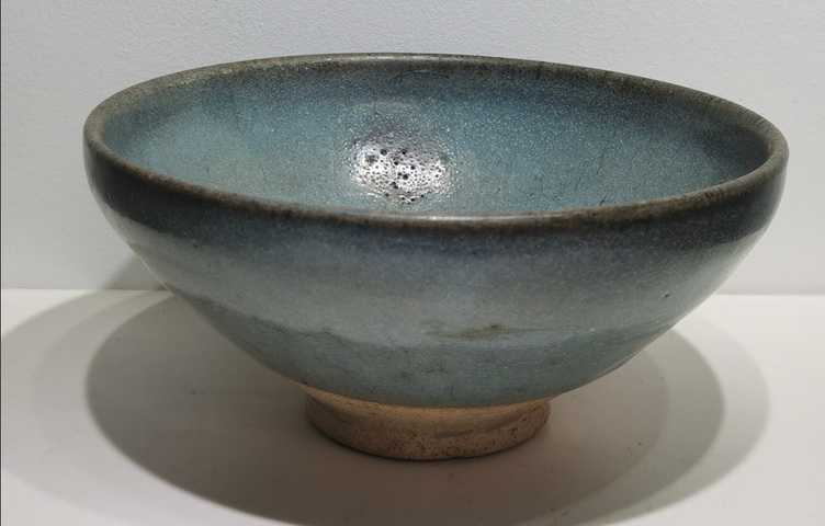 古玩陶瓷鈞窯天藍釉紫斑大碗（帶實物保真卡）拍賣，當前價格20000元
