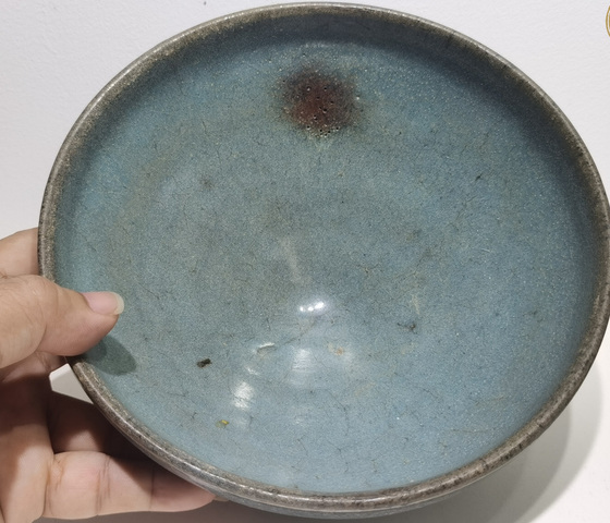 古玩陶瓷鈞窯天藍釉紫斑大碗（帶實物保真卡）拍賣，當前價格20000元