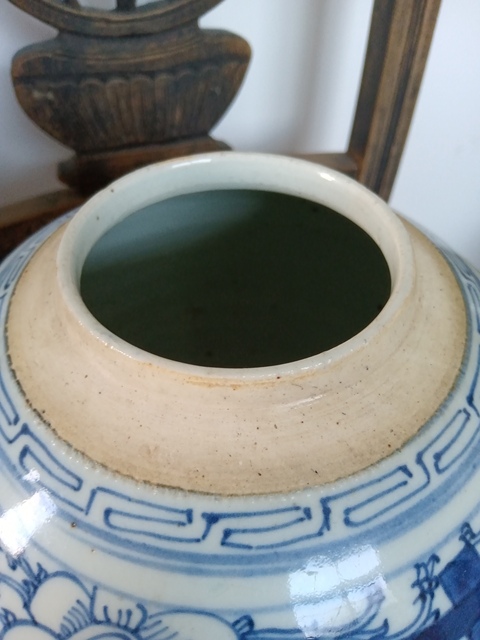 古玩陶瓷纏枝花囍字紋青花蓋罐真品鑒賞圖