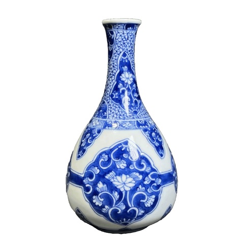 古玩陶瓷清康熙 青花纏枝花卉紋膽瓶真品鑒賞圖