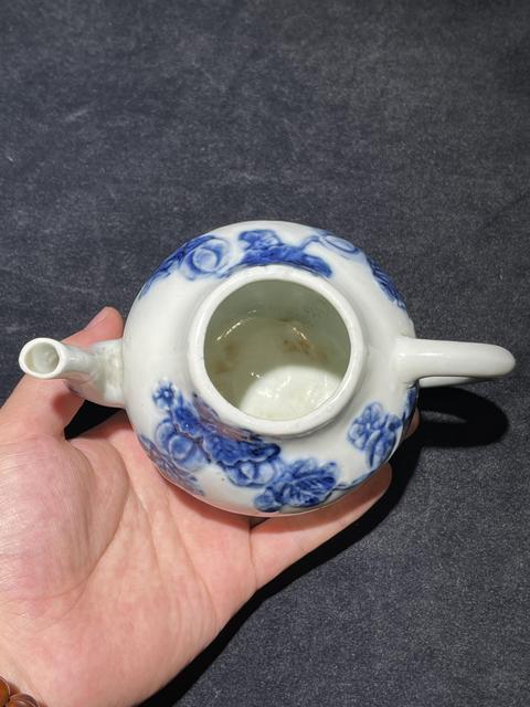 古玩陶瓷青花執(zhí)壺真品鑒賞圖