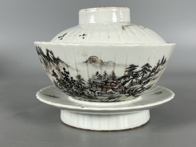 古玩陶瓷墨彩礬紅山水人物蓋碗真品鑒賞圖