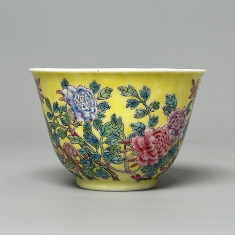 古玩陶瓷卉紋杯真品鑒賞圖