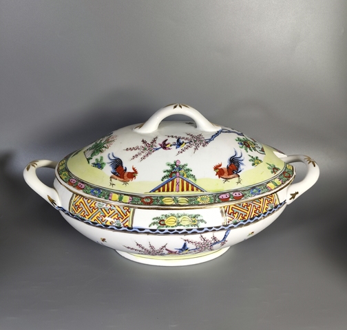 古玩陶瓷廣彩花鳥紋蓋鍋真品鑒賞圖