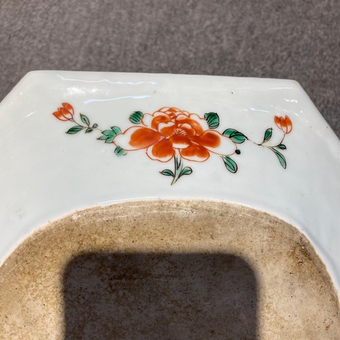 古玩陶瓷樓臺亭閣山水紋五彩八角盤真品鑒賞圖