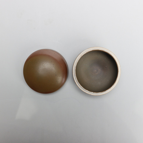 古玩陶瓷醬紅釉粉盒真品鑒賞圖