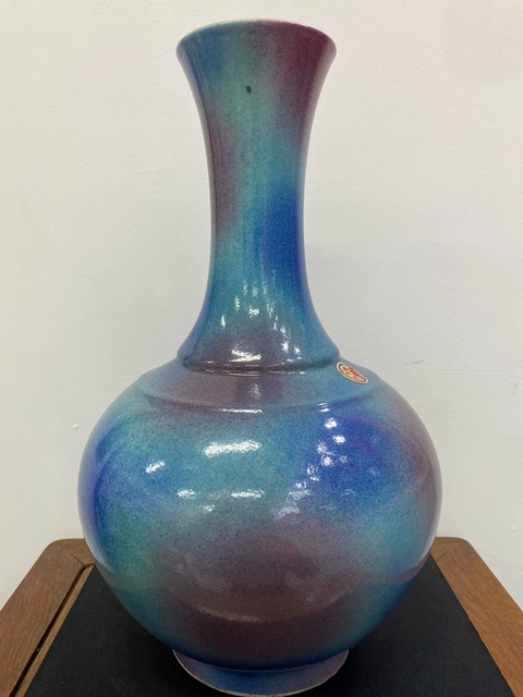 古玩陶瓷清晚期桃花洞賞瓶真品鑒賞圖