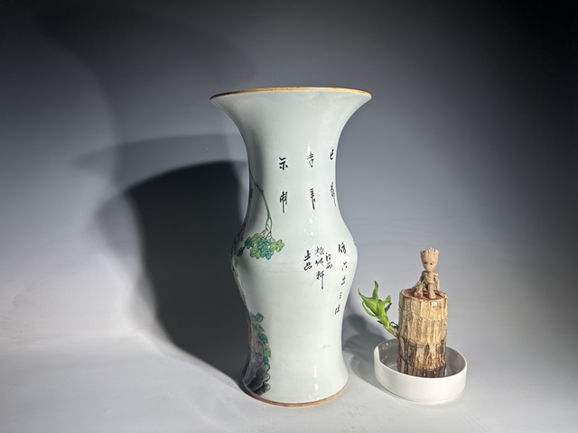古玩陶瓷晚清粉彩無倫圖花觚拍賣,當(dāng)前價格3888元