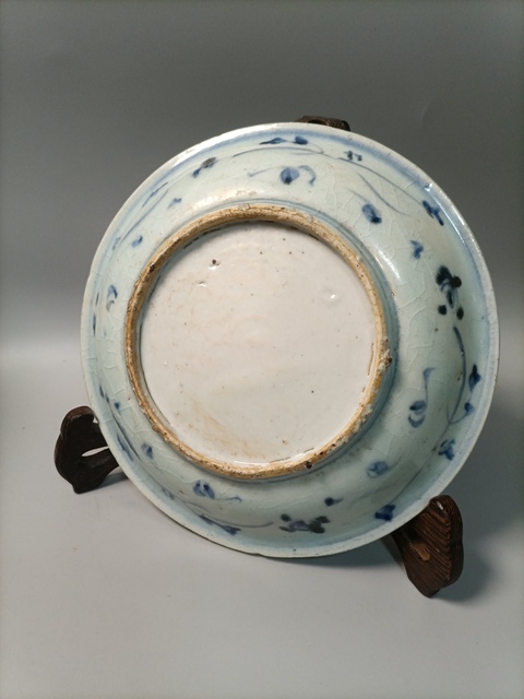 古玩陶瓷明中青花十字杵紋盤拍賣,當前價格1200元