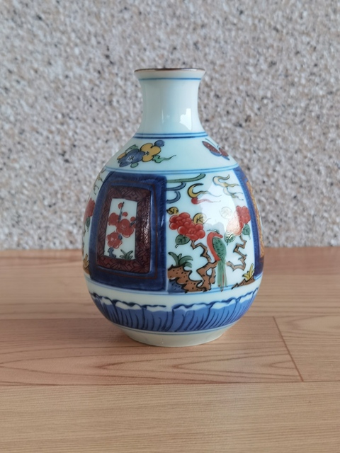 古玩陶瓷青花五彩瓶真品鑒賞圖