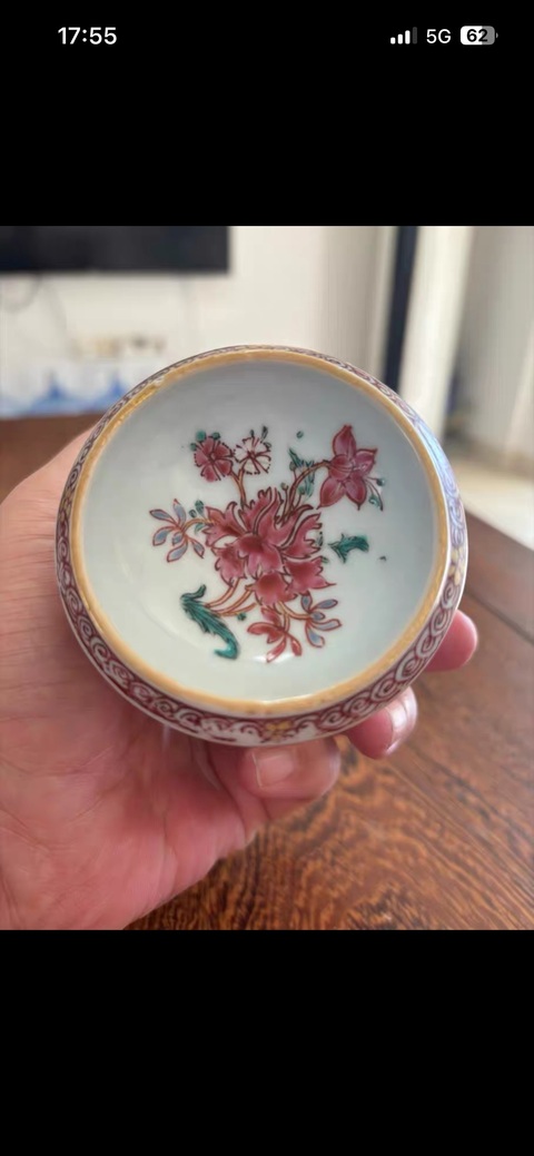 古玩陶瓷粉彩花卉紋擺件真品鑒賞圖
