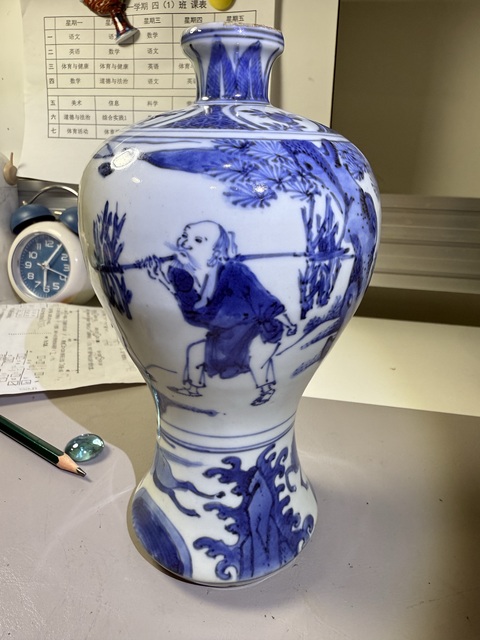 古玩陶瓷青花梅瓶真品鑒賞圖
