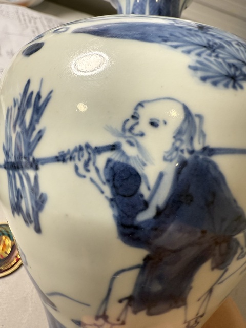 古玩陶瓷青花梅瓶真品鑒賞圖