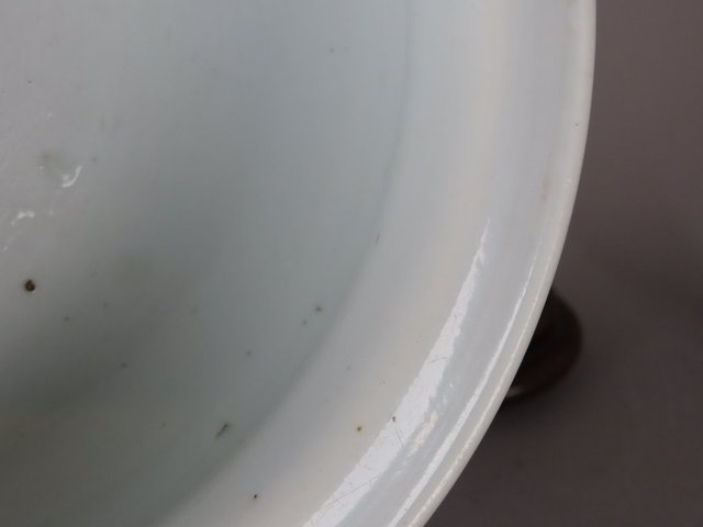 古玩陶瓷山水紋青花三足香爐真品鑒賞圖