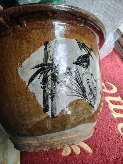 古玩陶瓷黃釉開光墨彩花鳥紋花盆真品鑒賞圖