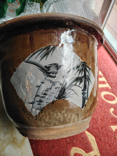 古玩陶瓷黃釉開光墨彩花鳥紋花盆真品鑒賞圖