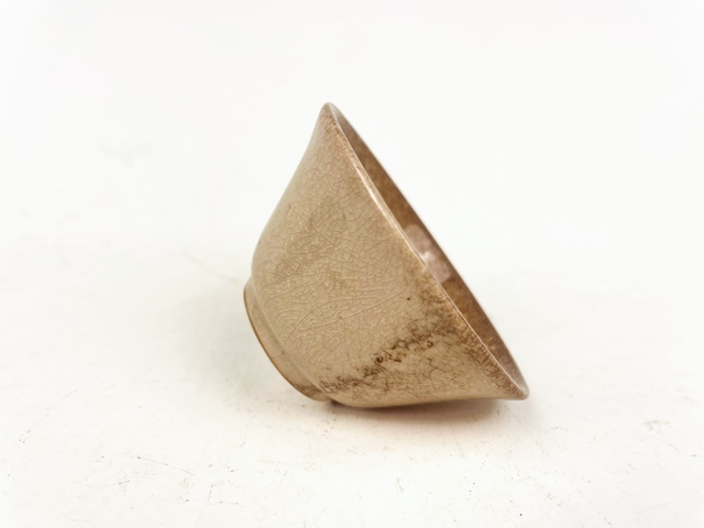 古玩陶瓷清末民初·哥釉杯真品鑒賞圖