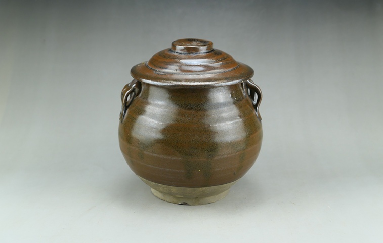 古玩陶瓷精品:明晚期耀州窯茶葉末釉四系罐拍賣,當(dāng)前價格39元