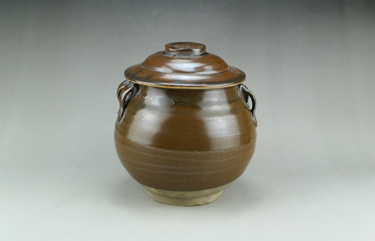 古玩陶瓷精品:明晚期耀州窯茶葉末釉四系罐拍賣,當(dāng)前價格39元
