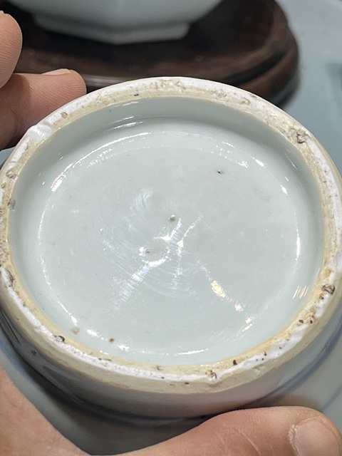 古玩陶瓷花果紋青花罐真品鑒賞圖