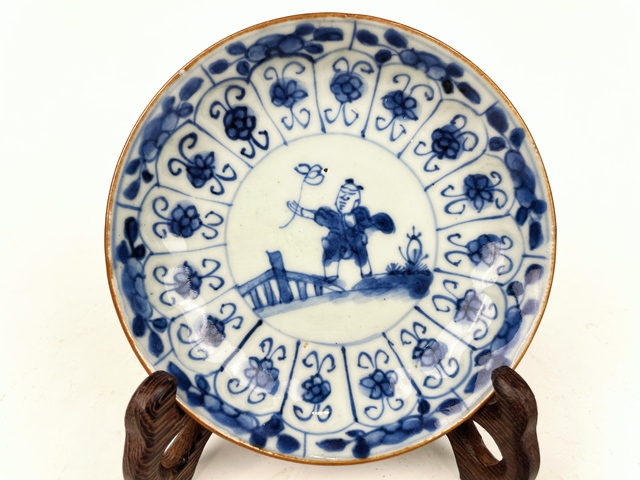 古玩陶瓷清康熙·青花執蓮童子杯碟拍賣，當前價格979元