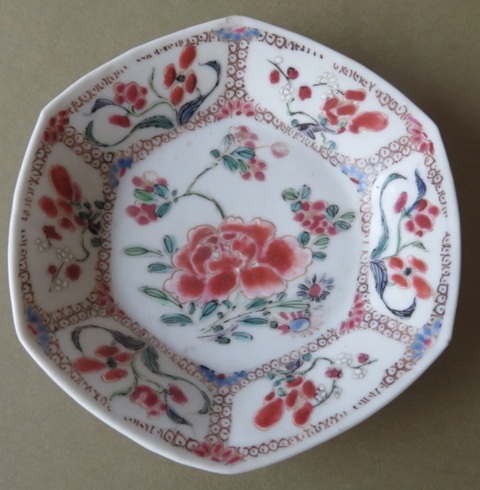 古玩陶瓷粉彩盤真品鑒賞圖