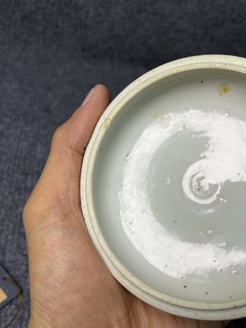 古玩陶瓷康熙青花花卉紋粉盒真品鑒賞圖