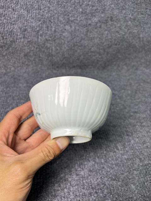 古玩陶瓷粉彩三國人物故事紋瓜棱碗拍賣,當(dāng)前價格1388元