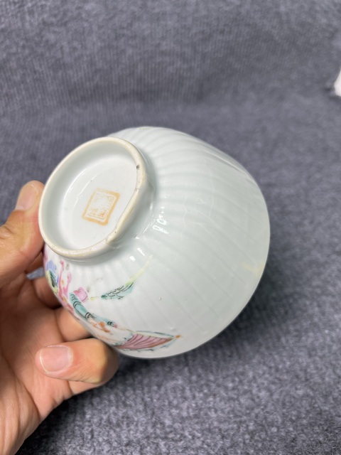 古玩陶瓷粉彩三國人物故事紋瓜棱碗拍賣,當(dāng)前價格1388元
