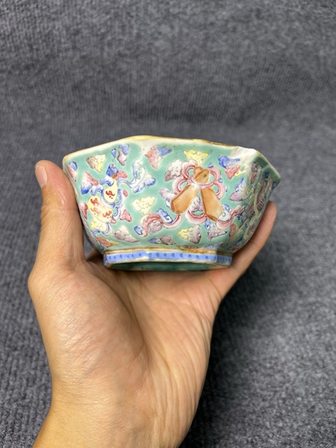 古玩陶瓷內松石綠釉外粉彩暗八仙供碗拍賣，當前價格999元