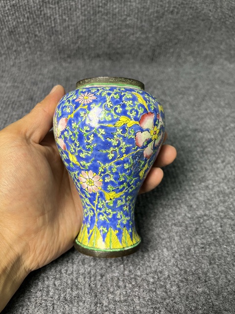 古玩雜項銅胎畫琺瑯花卉紋罐真品鑒賞圖