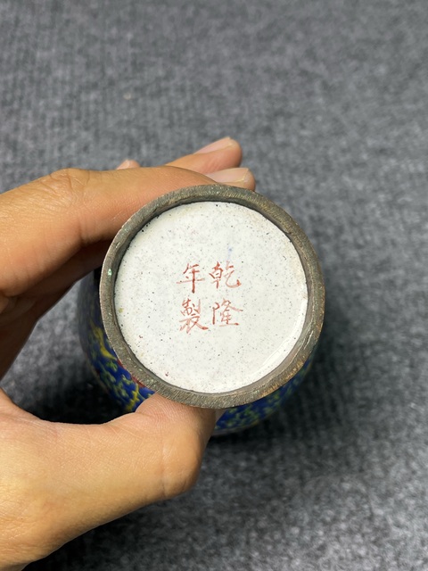 古玩雜項銅胎畫琺瑯花卉紋罐真品鑒賞圖