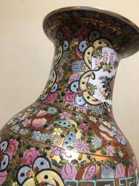 古玩陶瓷廣彩花鳥紋觀音瓶真品鑒賞圖