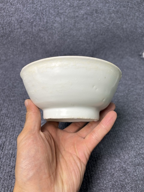 古玩陶瓷甜白釉碗拍賣,當(dāng)前價格2588元