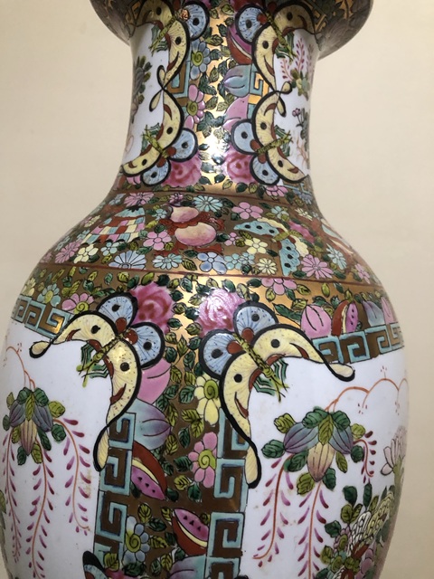 古玩陶瓷廣彩花鳥紋觀音瓶真品鑒賞圖