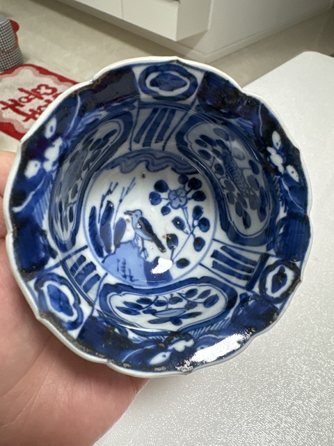古玩陶瓷花鳥紋青花折沿杯真品鑒賞圖