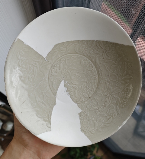 古玩陶瓷定窯印花盤真品鑒賞圖