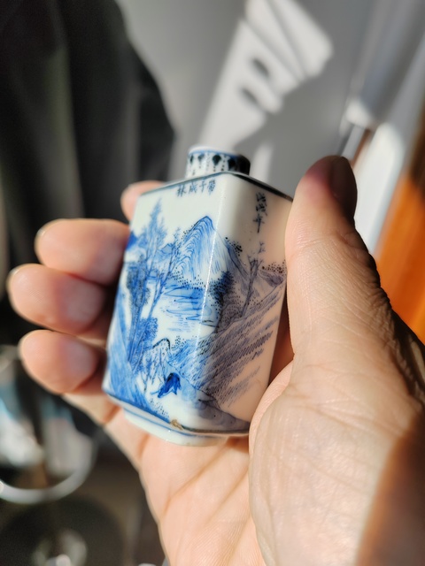 古玩陶瓷青花帶子成林圖鼻煙壺真品鑒賞圖