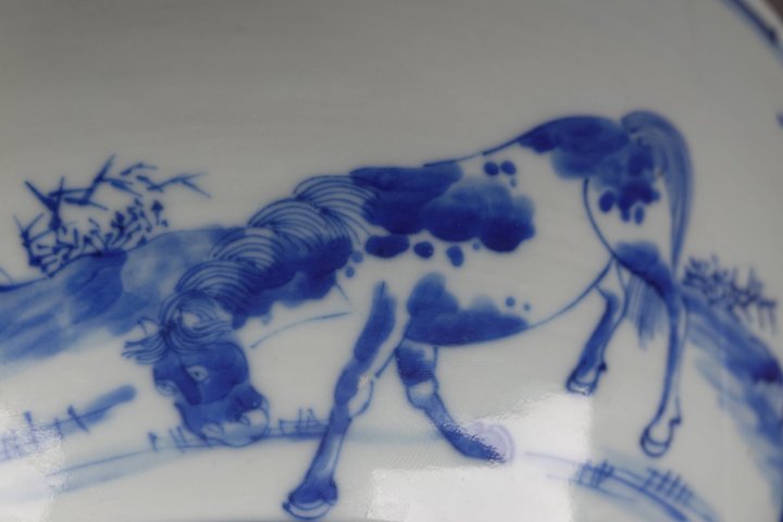 古玩陶瓷馬紋青花碗真品鑒賞圖