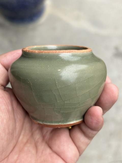 古玩陶瓷龍泉青釉罐真品鑒賞圖