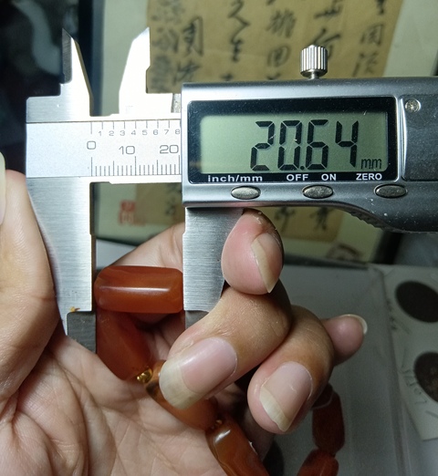 古玩玉器天然紅瑪瑙珠串真品鑒賞圖
