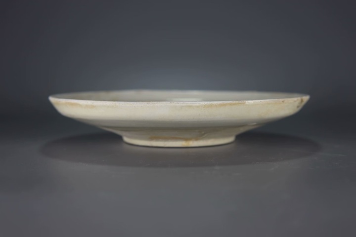 古玩陶瓷宋元磁州窯白釉盤真品鑒賞圖